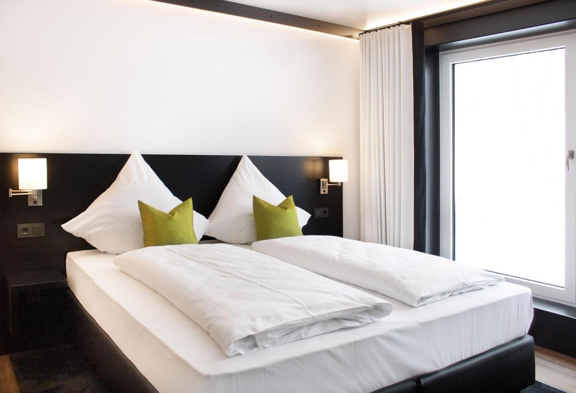 Saw Hotel By Wmm Hotels ซัลซเวเดล ภายนอก รูปภาพ